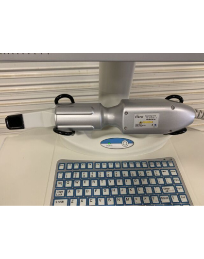 A close-up view of the scanner tip, highlighting its precision and technology used for capturing intraoral images. Close-up of iTero HD2.9 scanner tip