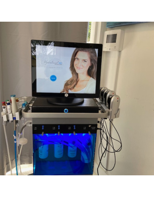 edge hydrafacial tower md machine 2019 sale